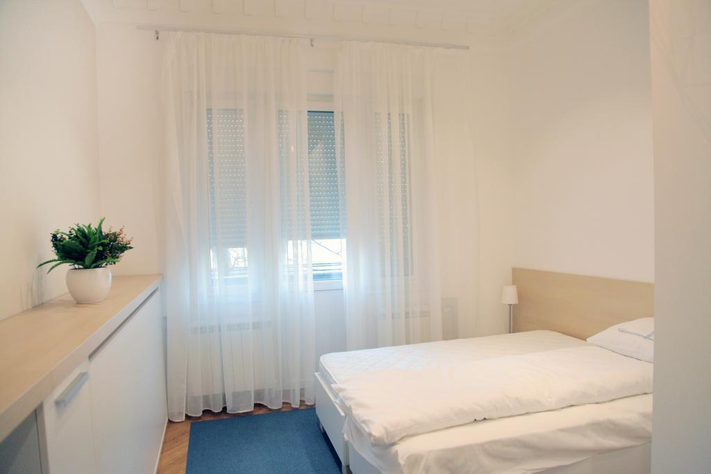 Hostel Karavan Inn Belgrád Szoba fotó