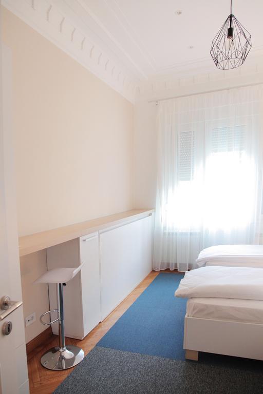 Hostel Karavan Inn Belgrád Szoba fotó